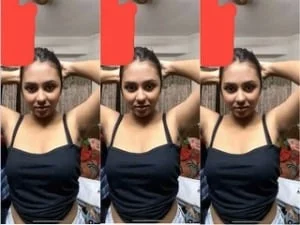 Sexy Desi Girl Bathing
